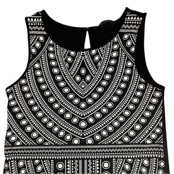 Banana Republic Black and White Geometric Pattern Dress Sz M - Picture 3 of 10